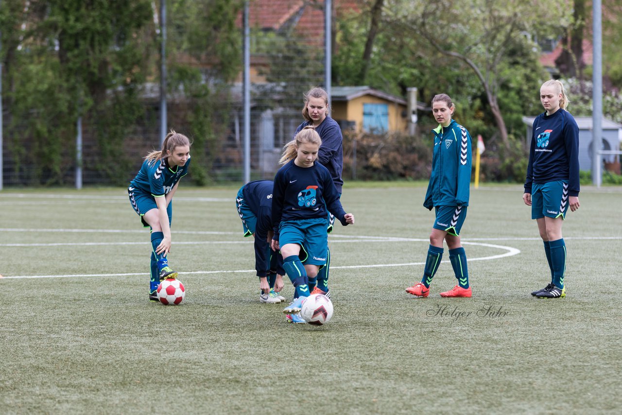 Bild 131 - B-Juniorinnen Pokalfinale VfL Oldesloe - Holstein Kiel : Ergebnis: 0:6